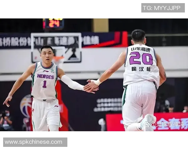 2017年CBA山东队与辽宁队激战回顾精彩瞬间与赛场亮点分析