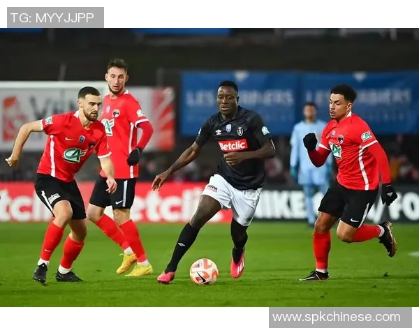 悉尼与阿德莱的精彩对决揭示澳超联赛的激烈竞争与未来发展潜力