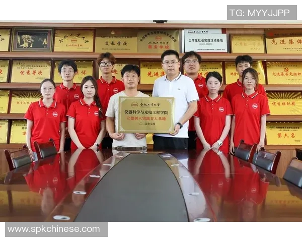 朱荣振：从学术研究到社会实践的多维探索与创新之路