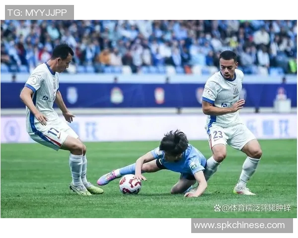 一方与申花精彩对决回顾赛场瞬间重温与战术分析