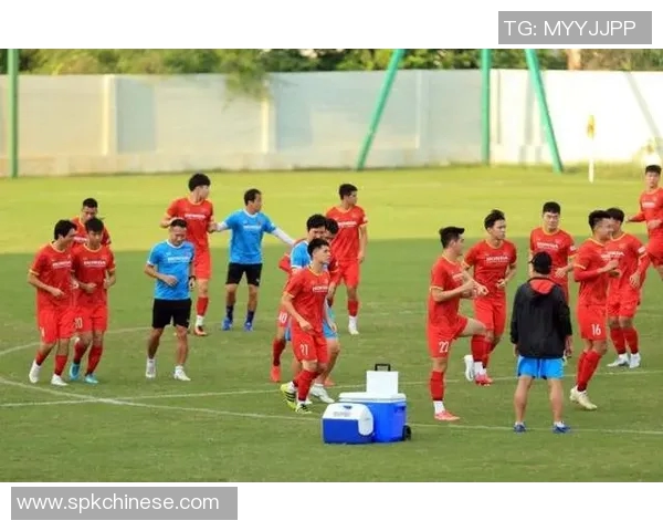 乌兹别克斯坦与卡塔尔的激烈对决展现足球魅力与团队精神