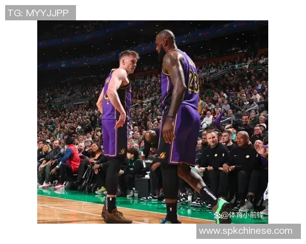 三月湖人与鹈鹕的激烈对决展现篮球魅力与团队精神的巅峰较量 三月湖人与鹈鹕的激烈对决展现篮球魅力与团队精神的巅峰较量