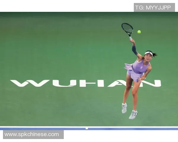 武汉网球队的默契配合揭秘：网球场上的团队精神与战术分析