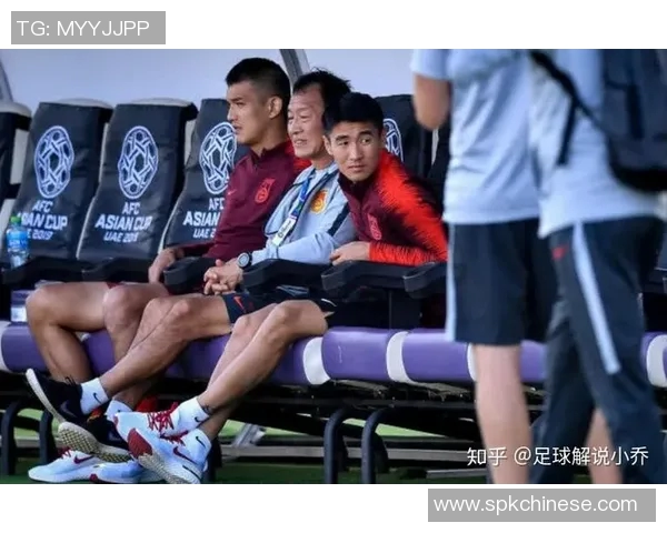 武汉足球队的灵活战术揭秘与球队发展之路探讨